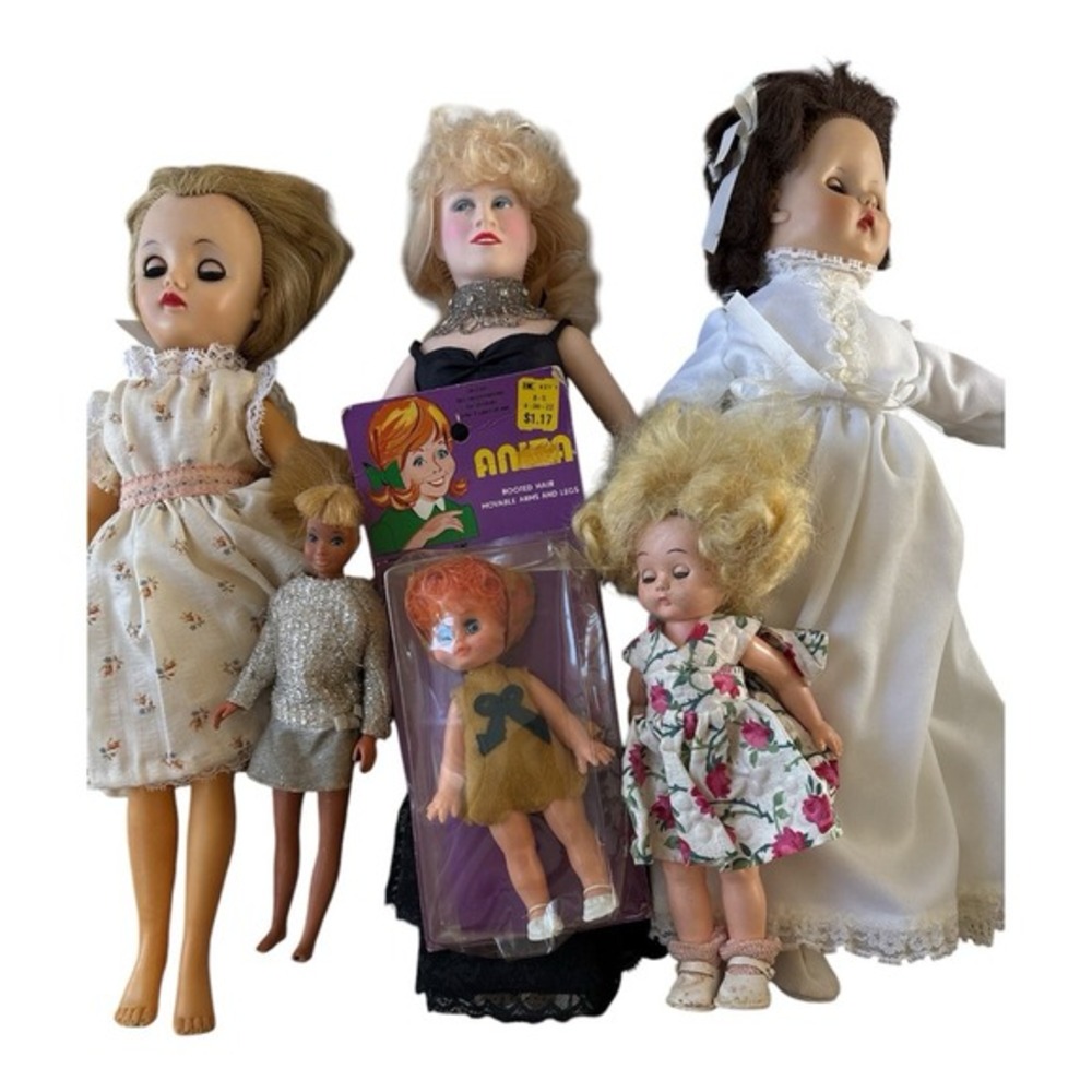 Vintage Lot of Baby‎ dolls Sunset Barbie, Anita, Revlon, Mae West, As Pictured